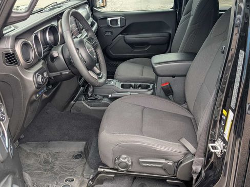 Used 2023 Jeep Wrangler Unlimited w/ Cold Weather Group AWD/4WD image 14