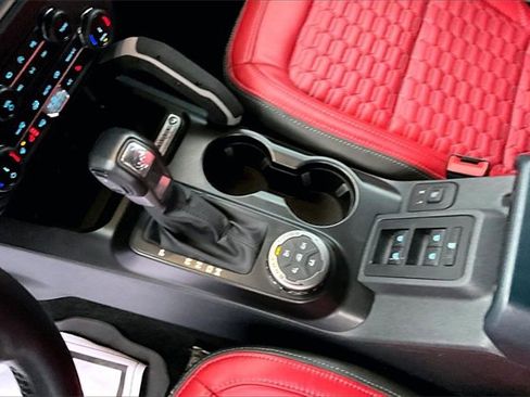 Used 2022 Ford Bronco Outer Banks image 11