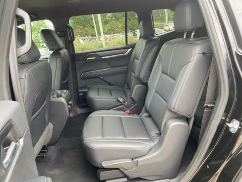 Used 2024 GMC Acadia Elevation AWD/4WD image 18