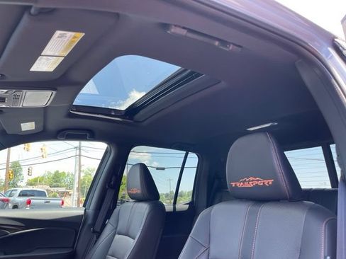 Used 2025 Honda Ridgeline TrailSport image 19
