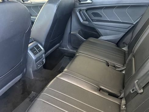 Used 2024 Volkswagen Tiguan SE AWD/4WD image 14