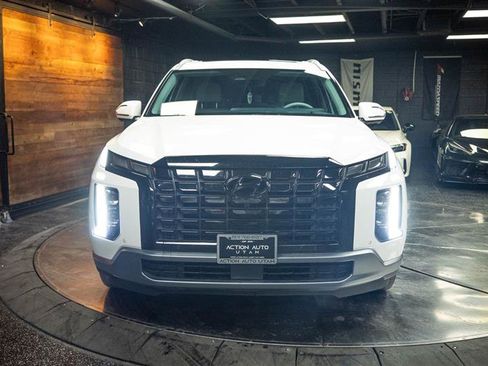 Used 2023 Hyundai Palisade Limited FWD image 4