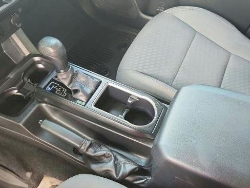 Used 2023 Toyota Tacoma SR AWD/4WD image 5