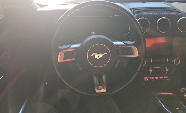 Used 2022 Ford Mustang GT Premium w/ Equipment Group 401A RWD image 7