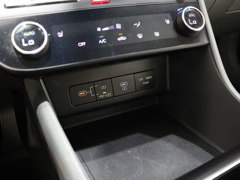 Used 2025 Hyundai Sonata SEL FWD image 25