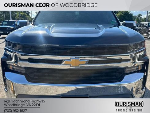 Used 2021 Chevrolet Silverado 1500 LT AWD/4WD image 2