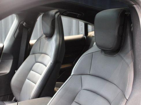 Certified 2023 Porsche Taycan image 5