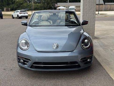Used 2019 Volkswagen Beetle 2.0T Final Edition SEL image 22