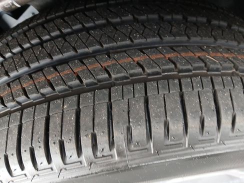 New 2025 Jeep Grand Cherokee L Limited w/ Luxury Tech Group II image 14