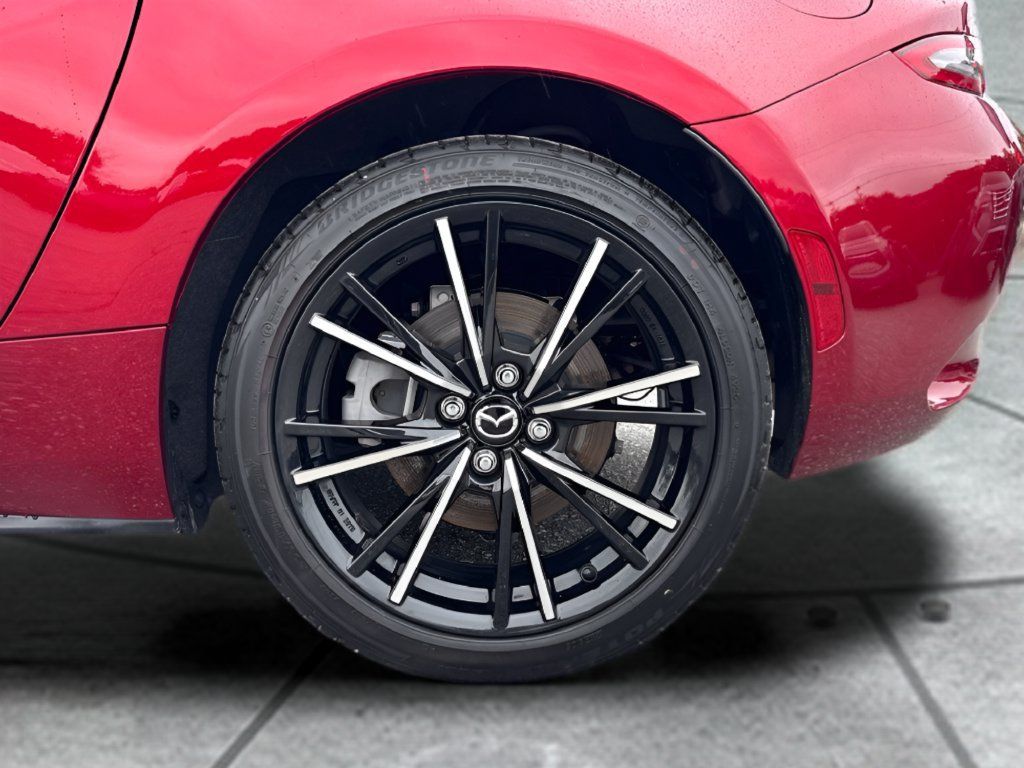 Used 2026 MAZDA MX-5 Miata RF Grand Touring RWD image 30