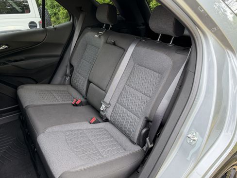 Used 2024 Chevrolet Equinox LT FWD image 46