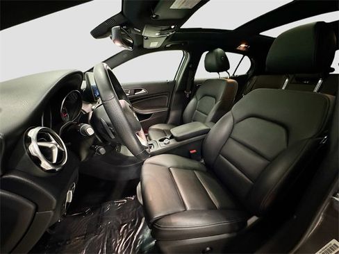 Used 2019 Mercedes-Benz GLA 250 4MATIC image 21