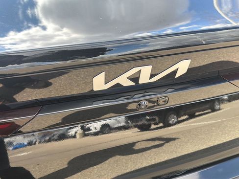 Used 2025 Kia K4 LXS image 10