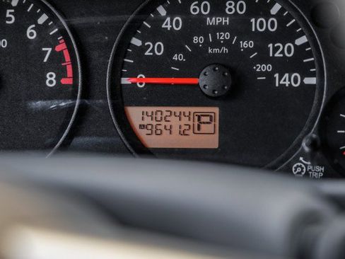 Used 2021 Nissan Frontier SV w/ Midnight Edition Floor Mats image 19