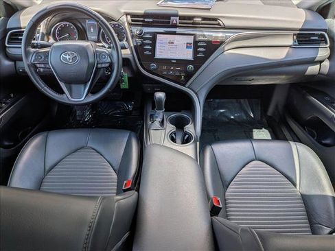Used 2020 Toyota Camry SE w/ Carpet Mat Package FWD image 16