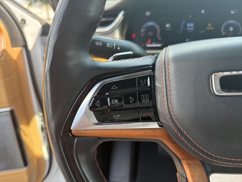 Used 2021 Jeep Grand Cherokee L Summit AWD/4WD image 28