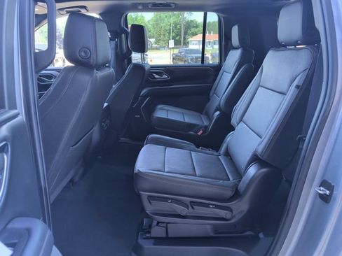 Used 2024 Chevrolet Suburban High Country AWD/4WD image 24