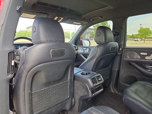 Used 2020 Mercedes-Benz GLS 450 4MATIC image 16