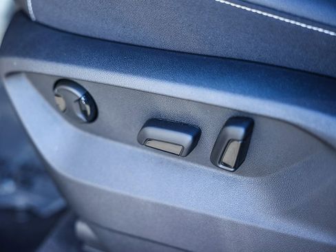 New 2026 Volkswagen Atlas SE image 33