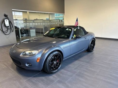 Used 2008 MAZDA MX-5 Miata Grand Touring RWD image 17