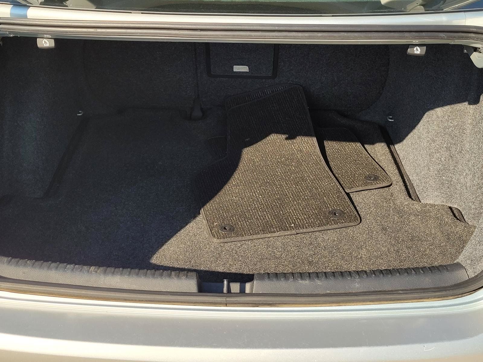 Used 2012 Volkswagen Jetta SE FWD image 16