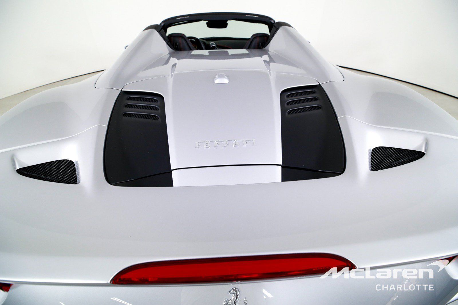 Used 2022 Ferrari F8 Tributo RWD image 29