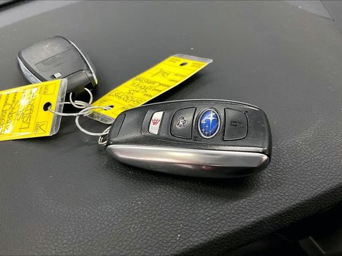 Used 2025 Subaru Crosstrek 2.5i Premium AWD/4WD image 14