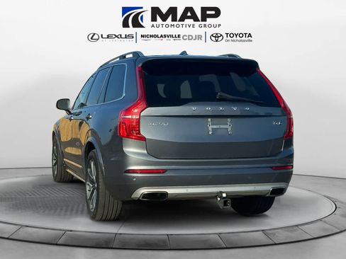 Used 2018 Volvo XC90 T6 Momentum w/ Convenience Package image 3