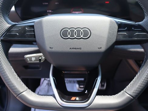 Used 2025 Audi S6 e-tron Premium Plus w/ Premium Plus AWD/4WD image 20