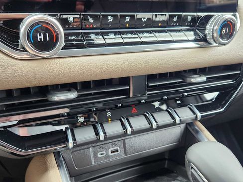 New 2026 GMC Canyon Denali image 22