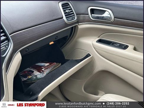 Used 2014 Jeep Grand Cherokee Overland AWD/4WD image 34