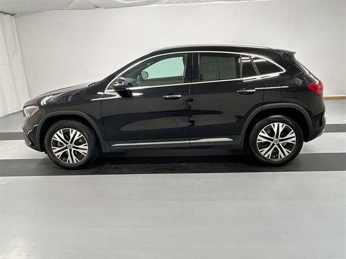 Used 2025 Mercedes-Benz GLA 250 4MATIC image 7