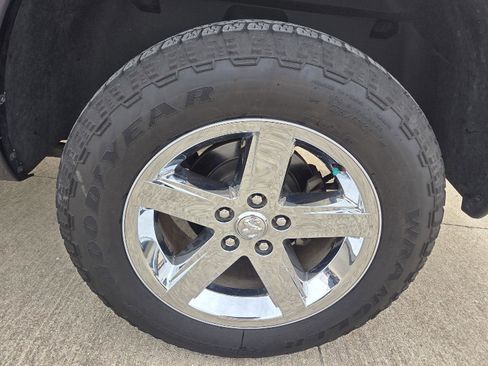 Used 2014 RAM 1500 Express image 43