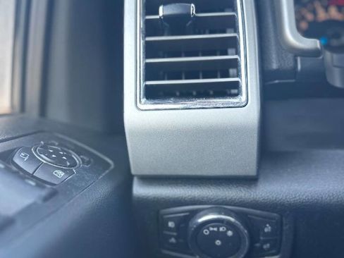 Used 2015 Ford F150 Lariat image 18