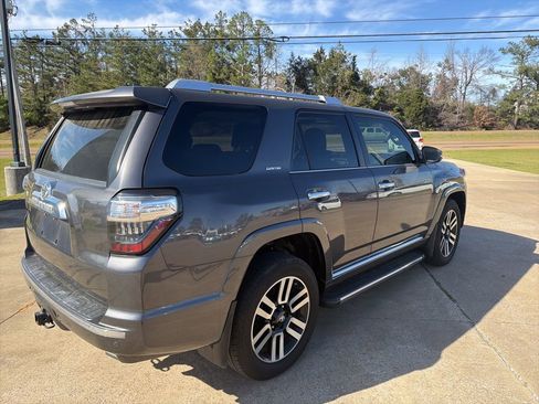 Used 2019 Toyota 4Runner Limited image 4