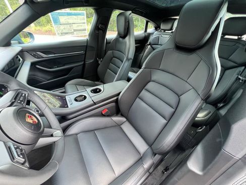 New 2025 Porsche Taycan image 5
