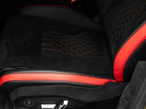 Used 2024 Lamborghini Urus Performante image 35