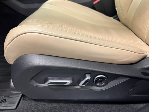 Used 2023 Acura MDX SH-AWD w/ Technology Package image 7