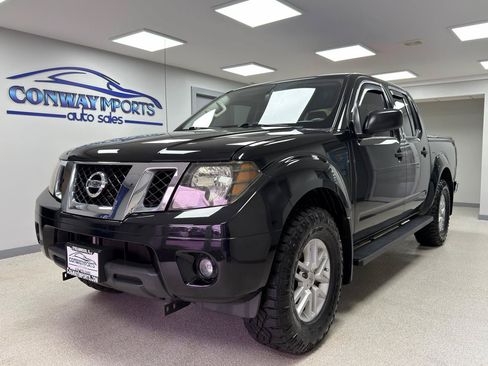 Used 2021 Nissan Frontier SV AWD/4WD image 1