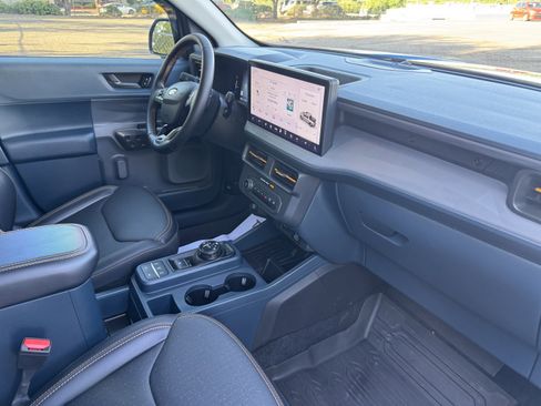 Used 2025 Ford Maverick Tremor AWD/4WD image 16