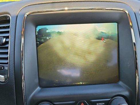 Used 2018 Dodge Durango GT w/ Premium Group AWD/4WD image 16