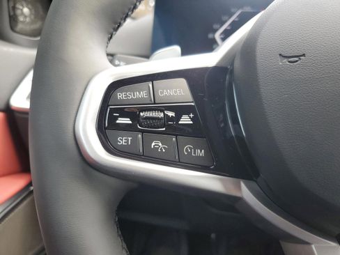 Used 2025 BMW 330i Sedan w/ M Sport Package image 22