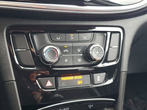 Used 2019 Buick Encore Preferred image 18