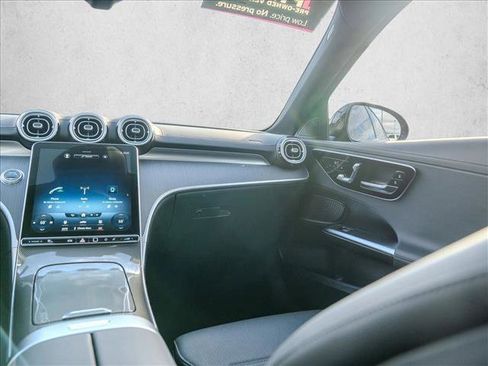 Certified 2022 Mercedes-Benz C 300 4MATIC Sedan image 21