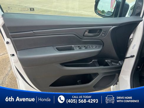 Used 2025 Honda Odyssey Sport-L image 28