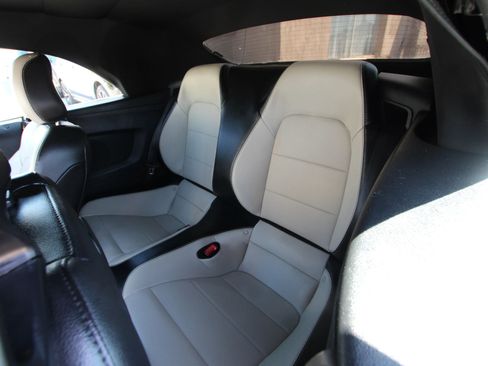 Used 2020 Ford Mustang Premium RWD image 11