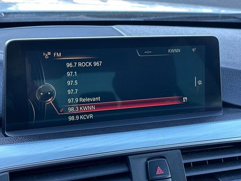 Used 2016 BMW 330e image 14