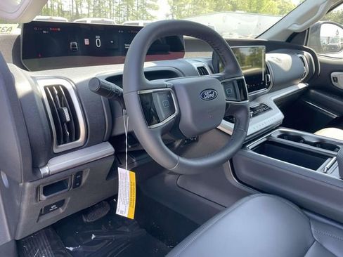 New 2026 Ford Expedition Active RWD image 16