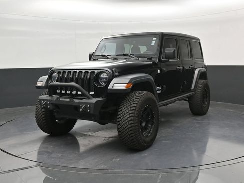 Used 2021 Jeep Wrangler Unlimited Sport w/ Sun And Sound Package AWD/4WD image 3