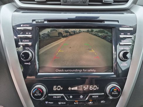 Used 2021 Nissan Murano SV FWD image 29